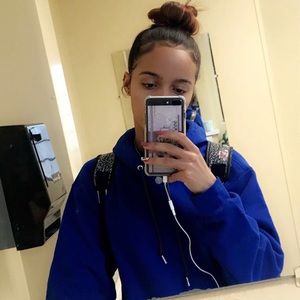 Meet your Posher, Leslie